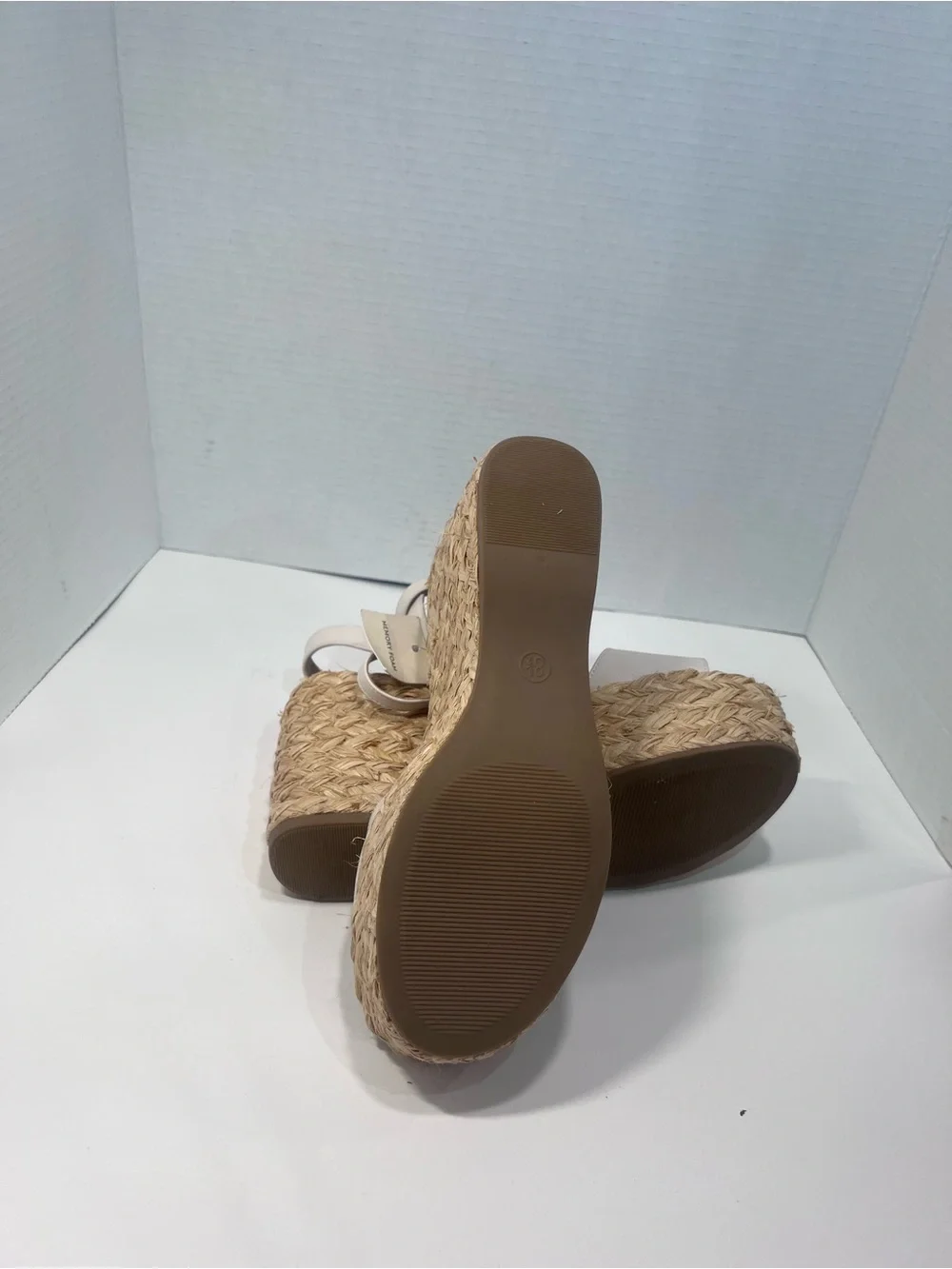 Universal Thread White Espadrille Wedge Sandals